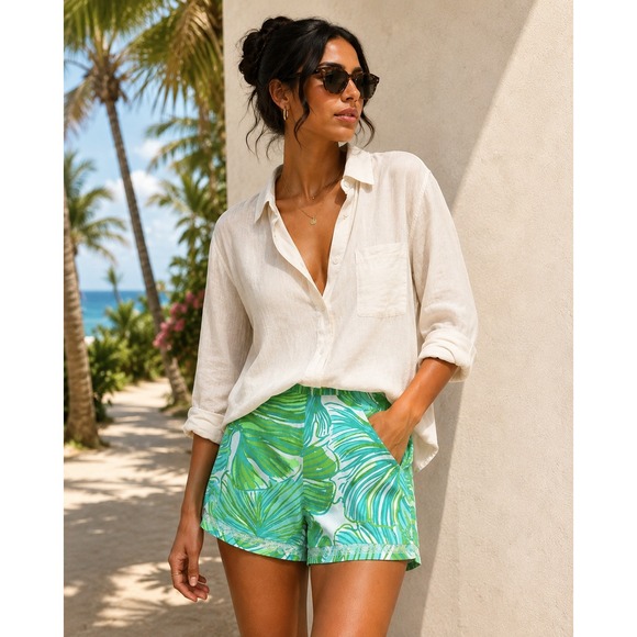 Lilly Pulitzer Pants - Lilly Pulitzer Green White Tropical Palm Leaf Rayon Shorts Size 2 RN 88189